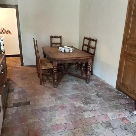 La Vie La, Chasselay