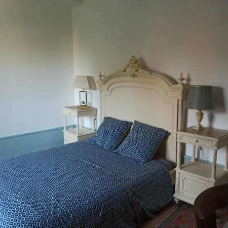 La Vie La, Apartment *